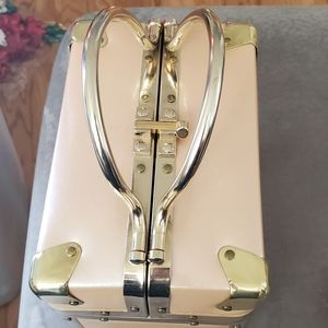 Delill Train Box Purse